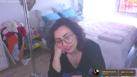 Snapshot of safaeri chatting on 05/07/26, 05:51 Safa online show from 05/07/26, 05:51