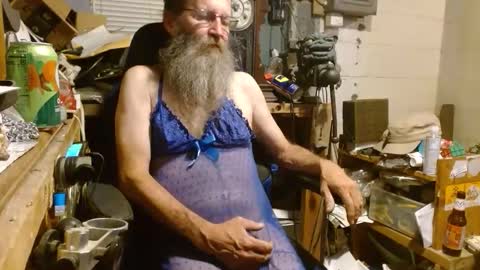 Snapshot of safety_fist chatting on 10/15/25, 02:01 safety_fist online show from 10/15/25, 02:01