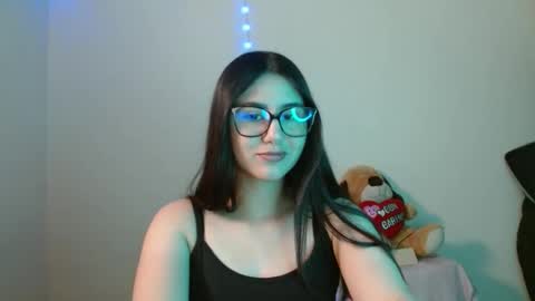 Snapshot of sahaliefox_ chatting on 09/27/25, 06:02 Sahaliefox  online show from 09/27/25, 06:02