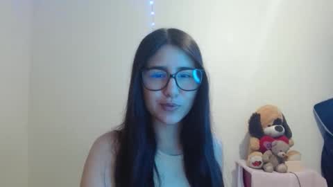 Snapshot of sahaliefox_ chatting on 10/02/25, 10:17 Sahaliefox  online show from 10/02/25, 10:17