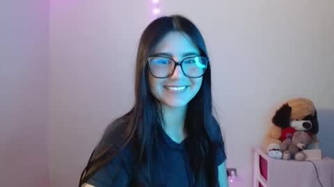 Snapshot of sahaliefox_ chatting on 10/05/25, 04:16 Sahaliefox  online show from 10/05/25, 04:16