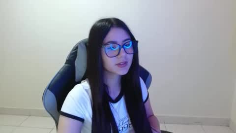 Snapshot of sahaliefox_ chatting on 10/22/25, 07:24 Sahaliefox  online show from 10/22/25, 07:24