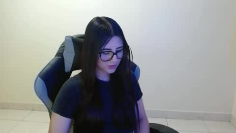 Snapshot of sahaliefox_ chatting on 10/23/25, 09:13 Sahaliefox  online show from 10/23/25, 09:13