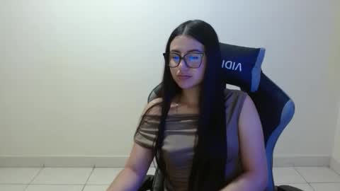 Sahaliefox  online show from 02/18/26, 04:47
