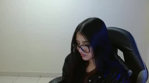 Sahaliefox  online show from 05/11/26, 09:45