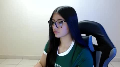 Sahaliefox  online show from 05/29/26, 10:08
