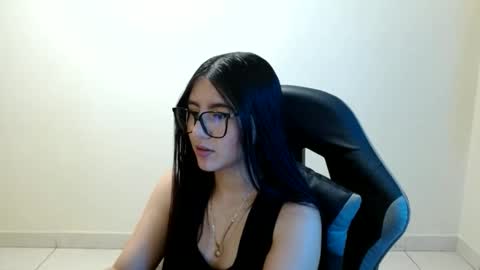 Sahaliefox  online show from 06/07/26, 06:33