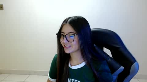 Sahaliefox  online show from 06/26/26, 09:08