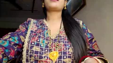 Queen Archana online show from 12/03/24, 01:32