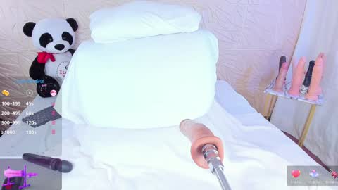 Snapshot of sahara1106 chatting on 01/13/25, 05:02 Danella online show from 01/13/25, 05:02