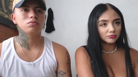 Sahara y Thiago online show from 02/01/25, 07:13