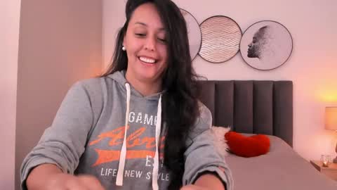 Sahara Garcia online show from 05/14/26, 09:32
