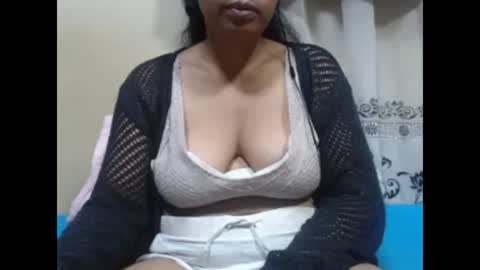 Snapshot of sahobelle chatting on 02/14/26, 02:30 sahobelle online show from 02/14/26, 02:30