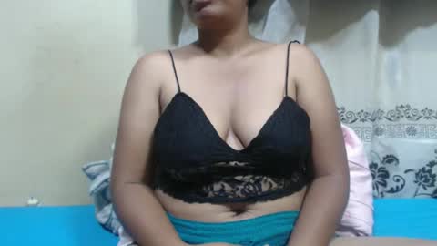 Snapshot of sahobelle chatting on 02/17/26, 05:19 sahobelle online show from 02/17/26, 05:19