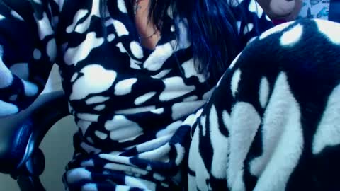 Snapshot of sahotlove1 chatting on 10/11/25, 05:39 Karina online show from 10/11/25, 05:39