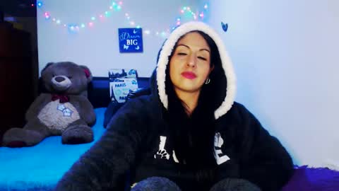 Snapshot of sahotlove1 chatting on 11/19/25, 02:00 Karina online show from 11/19/25, 02:00