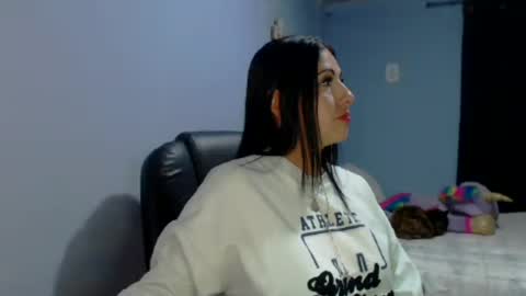 Karina online show from 07/30/26, 01:37
