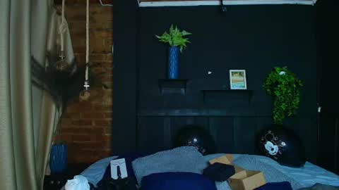 SARA online show from 06/18/26, 01:37