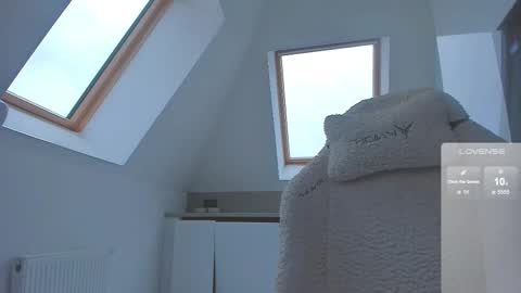 Snapshot of saiiilormoon chatting on 11/05/25, 12:49 You can call me Lo if someone writes to me in the pm without paying an instant BAN online show from 11/05/25, 12:49