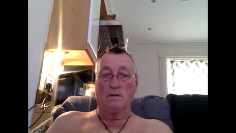 Snapshot of sail_naked chatting on 01/12/25, 12:23 sail_naked online show from 01/12/25, 12:23