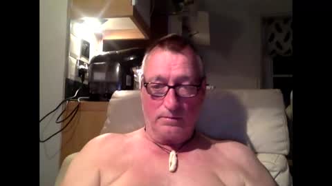 Snapshot of sail_naked chatting on 10/11/25, 10:41 sail_naked online show from 10/11/25, 10:41