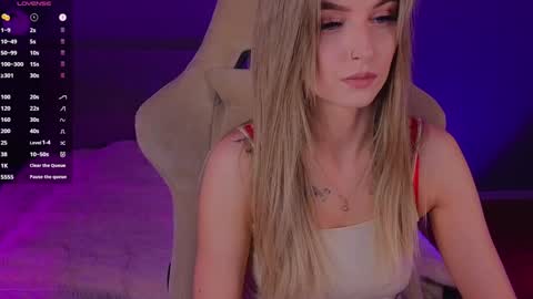 Snapshot of saillise chatting on 01/22/25, 07:56 Sofia online show from 01/22/25, 07:56