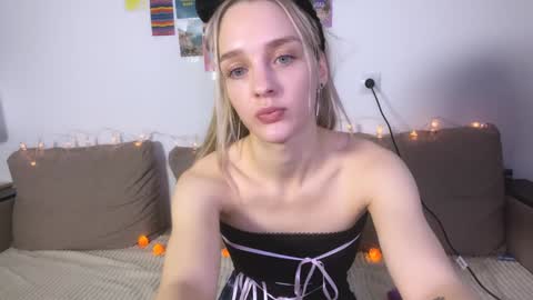 Sofia online show from 12/15/24, 12:17