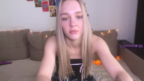 Sofia online show from 12/17/24, 12:00