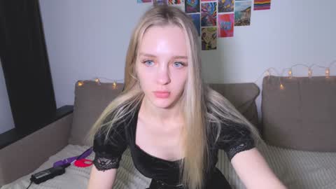 Sofia online show from 12/25/24, 12:15