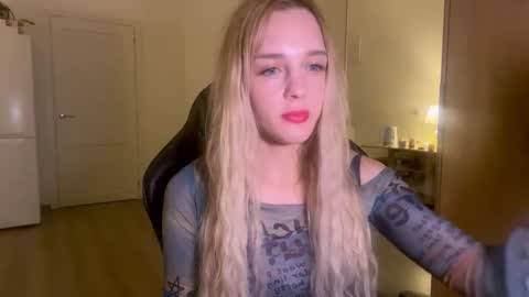 Sofia online show from 10/26/25, 12:27