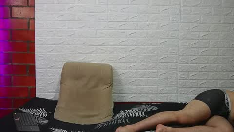 Snapshot of sainix_ chatting on 11/26/25, 04:13 sainix_ online show from 11/26/25, 04:13