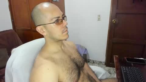 Snapshot of saintedy01 chatting on 09/19/25, 12:28 saintedy01 online show from 09/19/25, 12:28