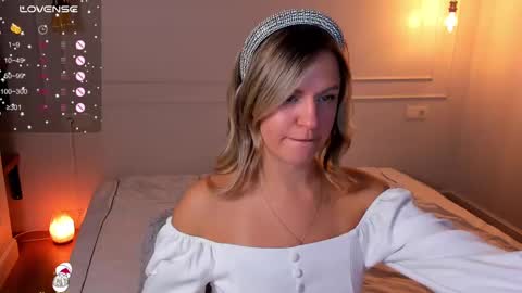 Snapshot of saintmarya chatting on 12/31/24, 10:01 Saint Maria online show from 12/31/24, 10:01
