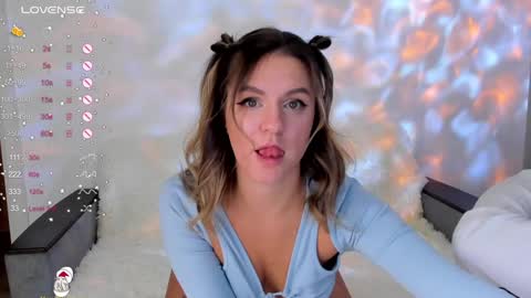 Snapshot of saintmarya chatting on 01/24/25, 12:42 Saint Maria online show from 01/24/25, 12:42