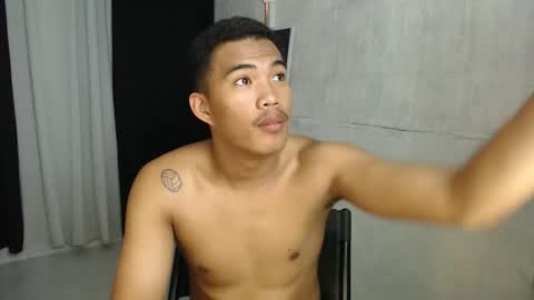 Taylor online show from 10/28/25, 07:01