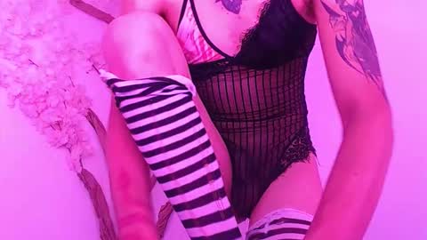 Hikari online show from 10/14/25, 03:13