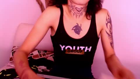 Hikari online show from 10/15/25, 12:05