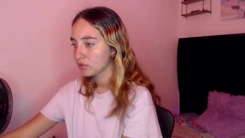 Sakura online show from 11/07/25, 05:29