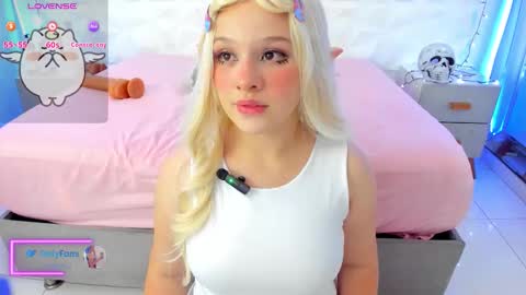 Snapshot of salem_rose01 chatting on 10/11/25, 03:06 salem_rose01 online show from 10/11/25, 03:06