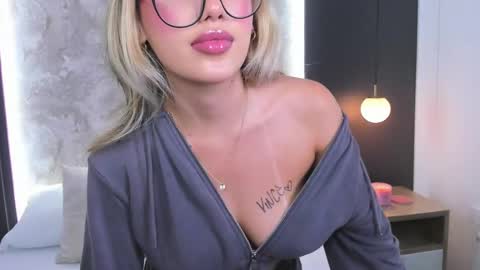 S A L I H A online show from 09/14/25, 02:54