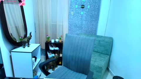 Snapshot of sally_ricci chatting on 09/23/25, 01:58 sally_ricci online show from 09/23/25, 01:58