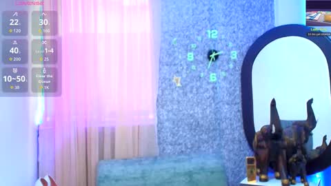 Snapshot of sally_ricci chatting on 10/15/25, 11:54 sally_ricci online show from 10/15/25, 11:54