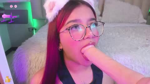  Sally White  online show from 10/03/25, 04:53