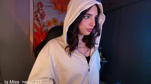 sallymaddoxx online show from 11/13/25, 10:19