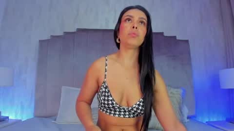 Marcela online show from 09/30/25, 12:32