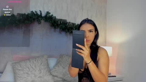 Marcela online show from 12/17/25, 12:33