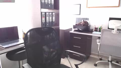 Salome online show from 11/27/25, 12:29