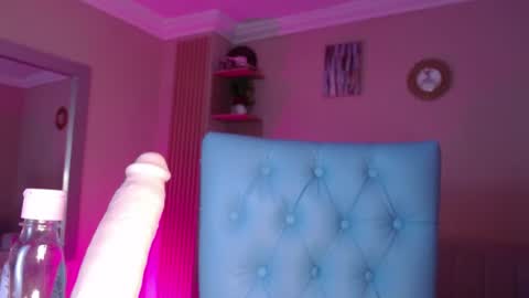 Snapshot of salome__2002 chatting on 07/28/26, 06:20 salome__2002 online show from 07/28/26, 06:20
