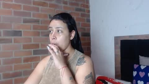 Snapshot of salome__palmer chatting on 04/10/26, 08:02 online show from 04/10/26, 08:02