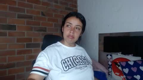 Snapshot of salome__palmer chatting on 04/25/26, 11:35 online show from 04/25/26, 11:35